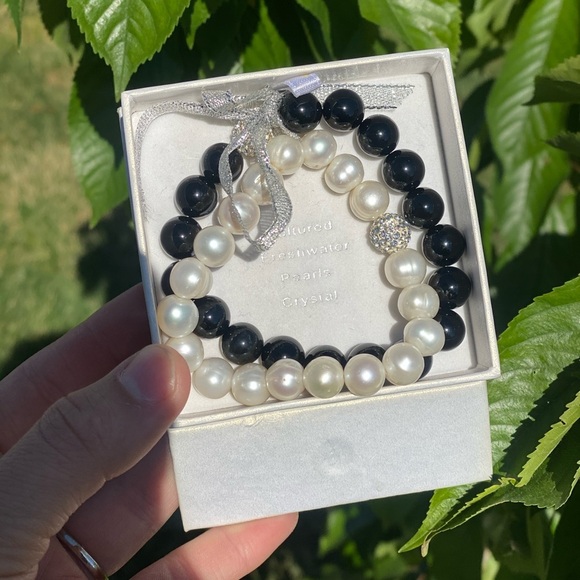 Cutured Fresh water pearls bracelts - Picture 3 of 7